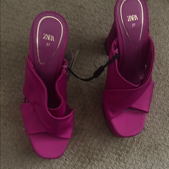 Zara Shoes - Zara Pink Heeled Mules nwt